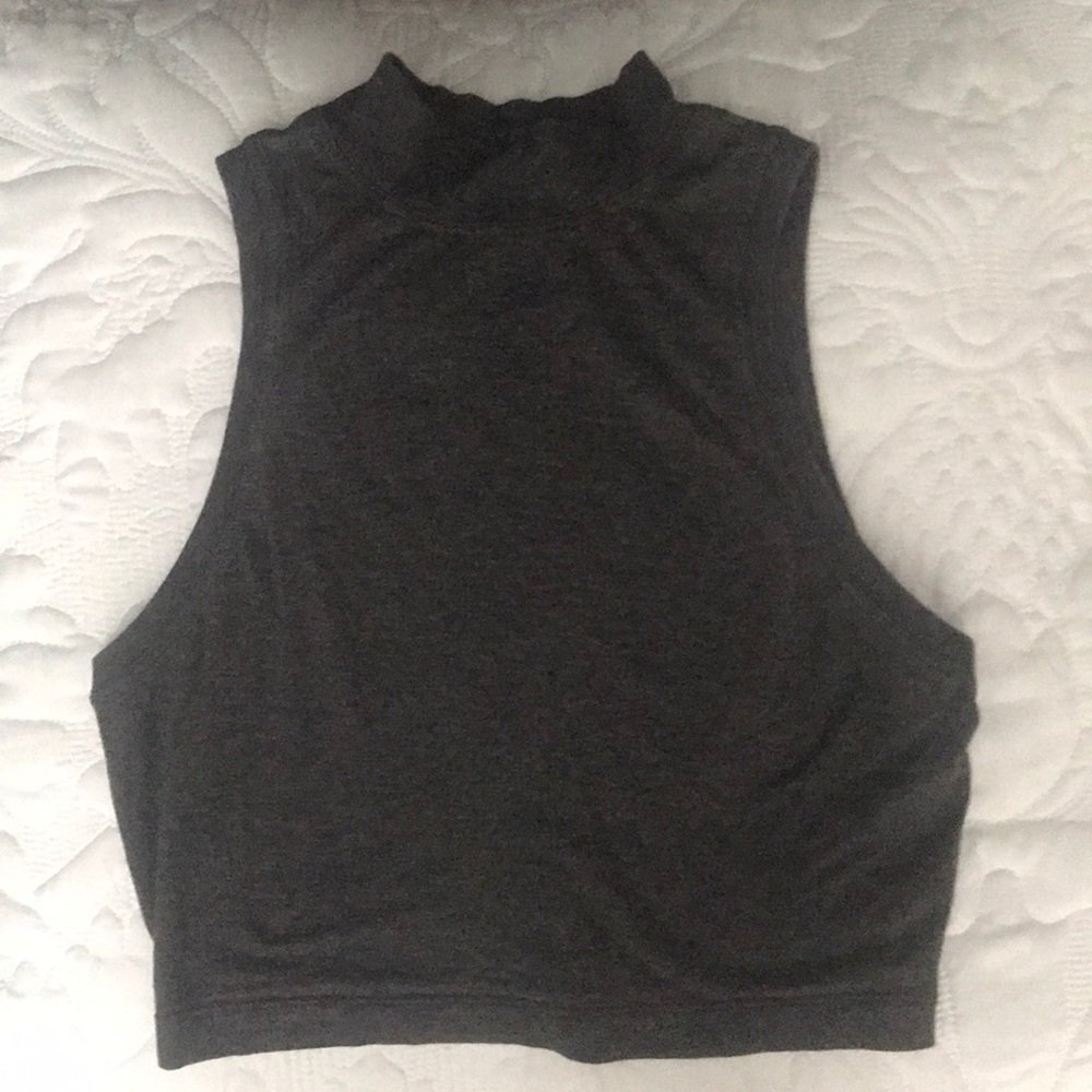 Lululemon crop top. Size 4